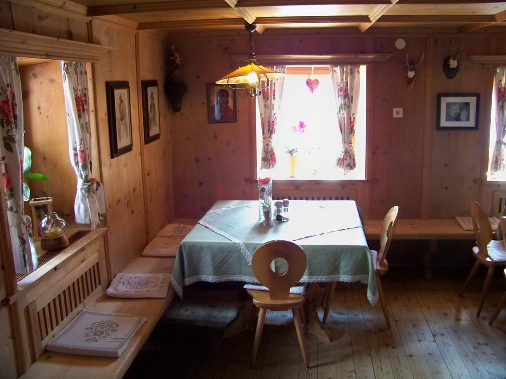 Gaestehaus Bichl Umhausen Esterno foto